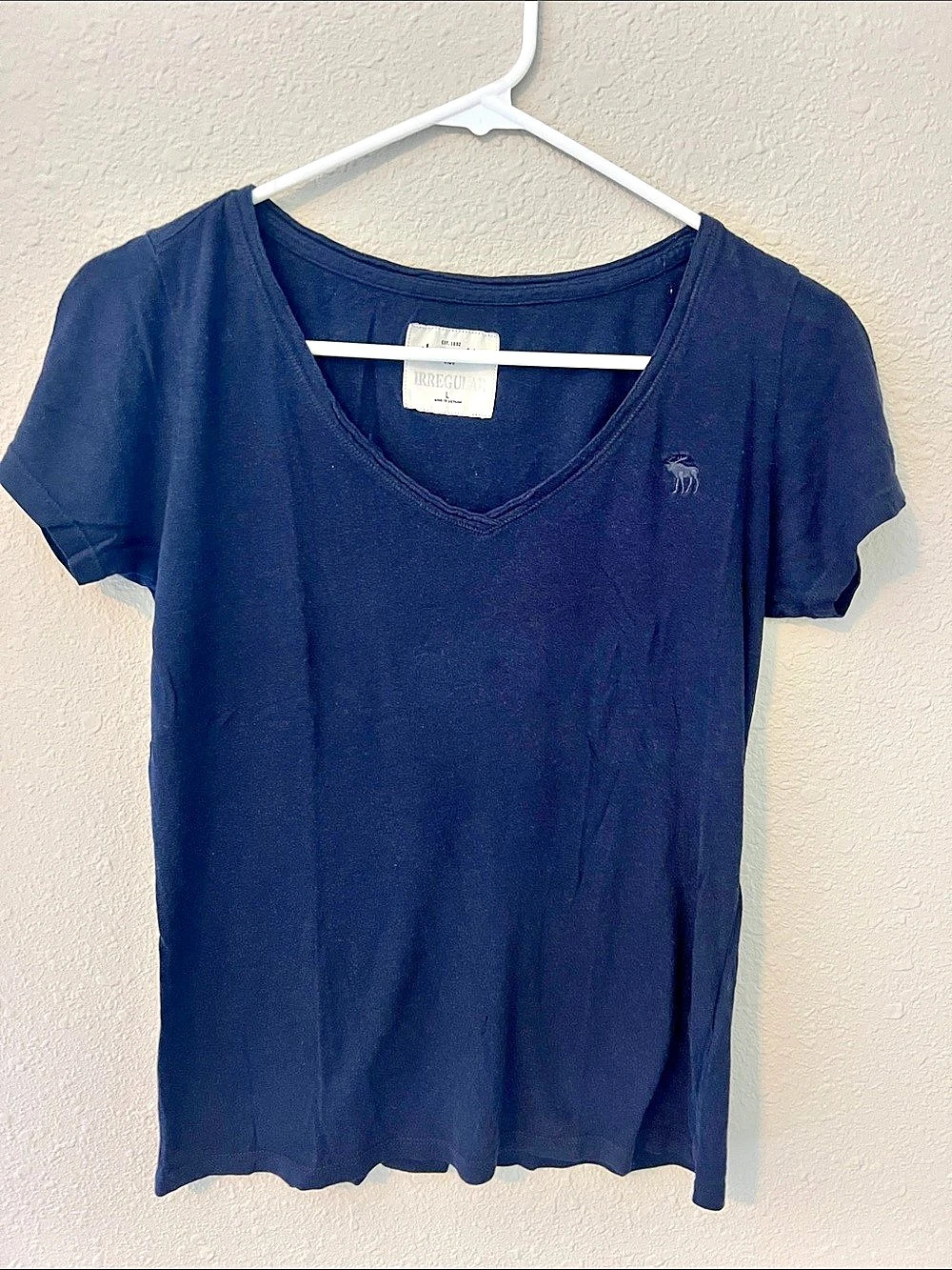 Abercrombie Kids T-Shirt Short Sleeve V-Neck Blue size large